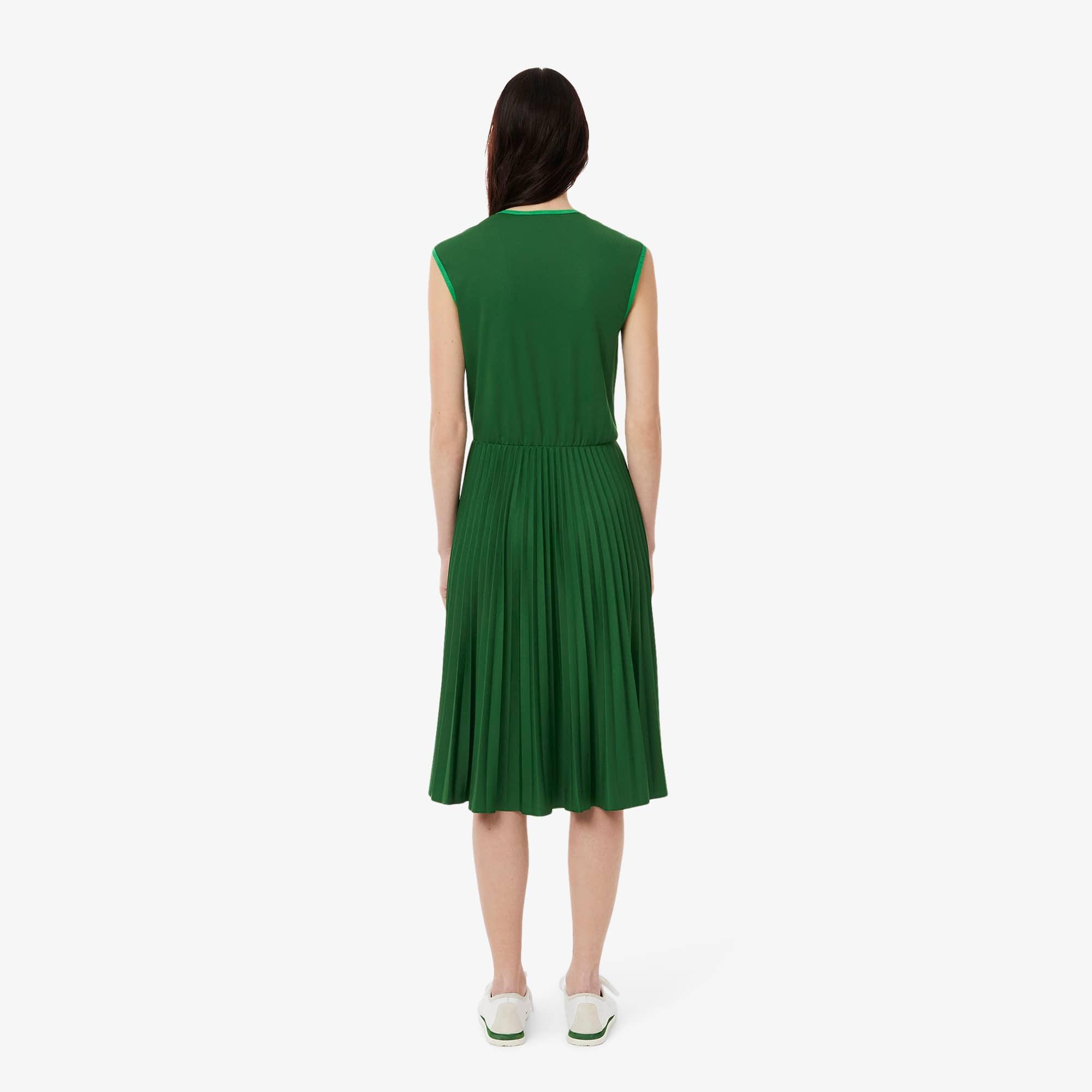 Women's Sleeveless Pleated Dress Product Image