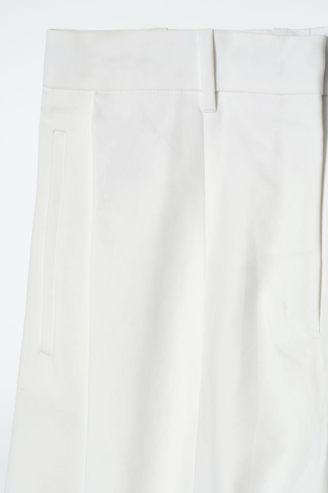 TAILORED WIDE-LEG SHORTS Product Image