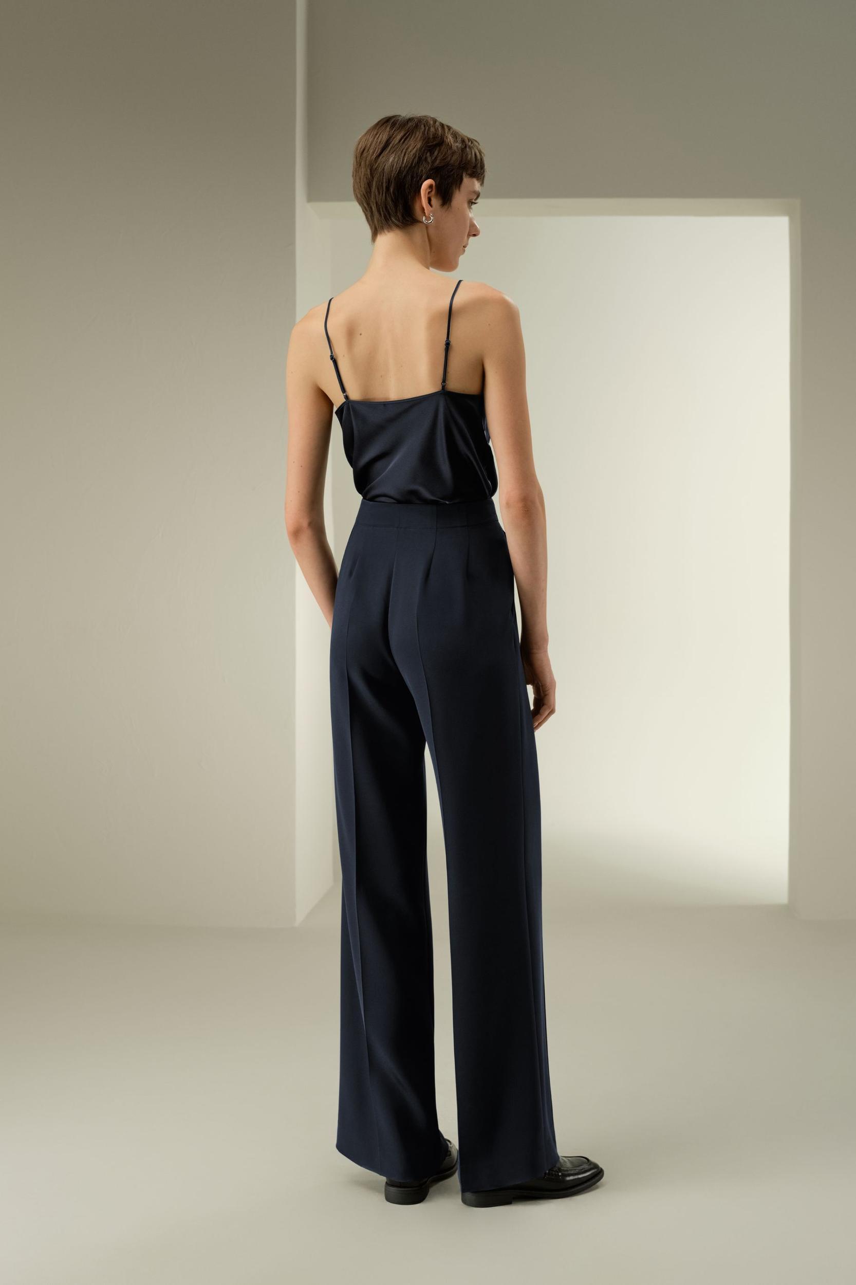 Minimalist Silk Crêpe Pant Product Image