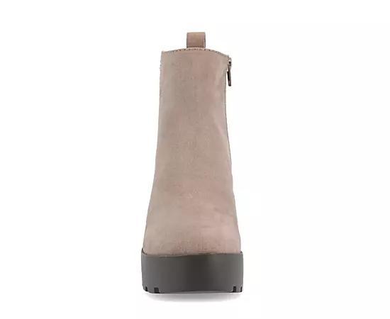 Journee Collection Womens Cassidy Bootie Product Image