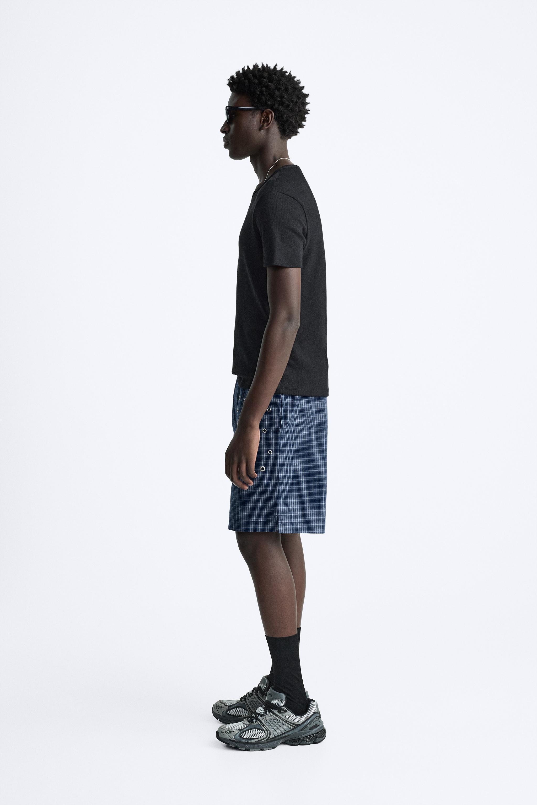METAL GROMMET SHORTS Product Image