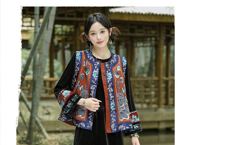 Long-Sleeve Floral Embroidered Velvet Top / High Waist Midi A-Line Skirt / Vest Product Image