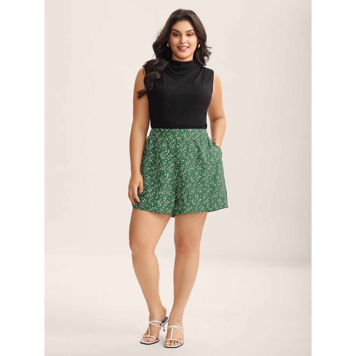 Plus Size Floral Print Wide-Leg Shorts Women LightBlue Elegant Wide Leg Everyday-Elegant Shorts BloomChic 18-20/2X Product Image