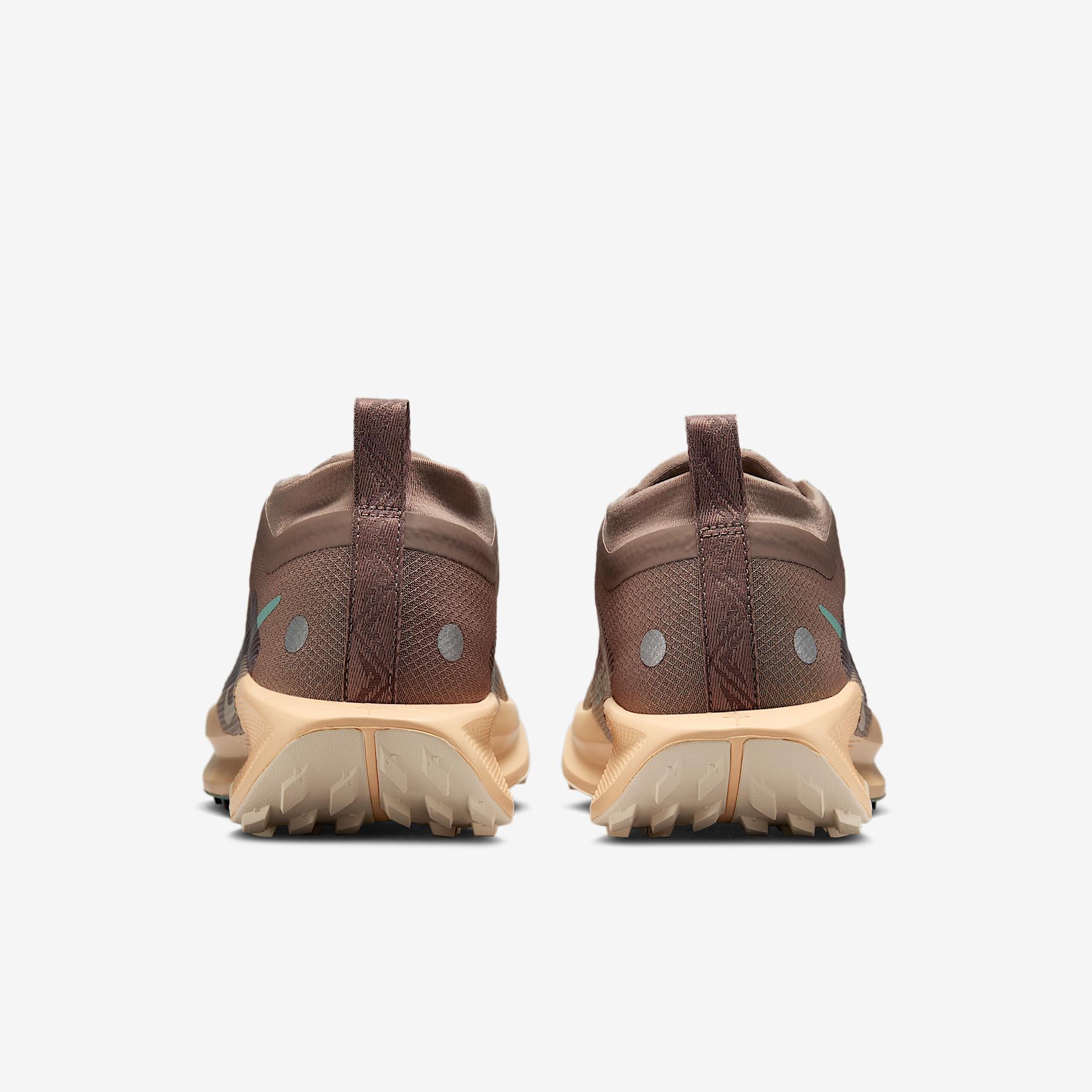 Nike Women's Pegasus Trail 5 GORE-TEX Waterproof Trail Running Shoes Product Image