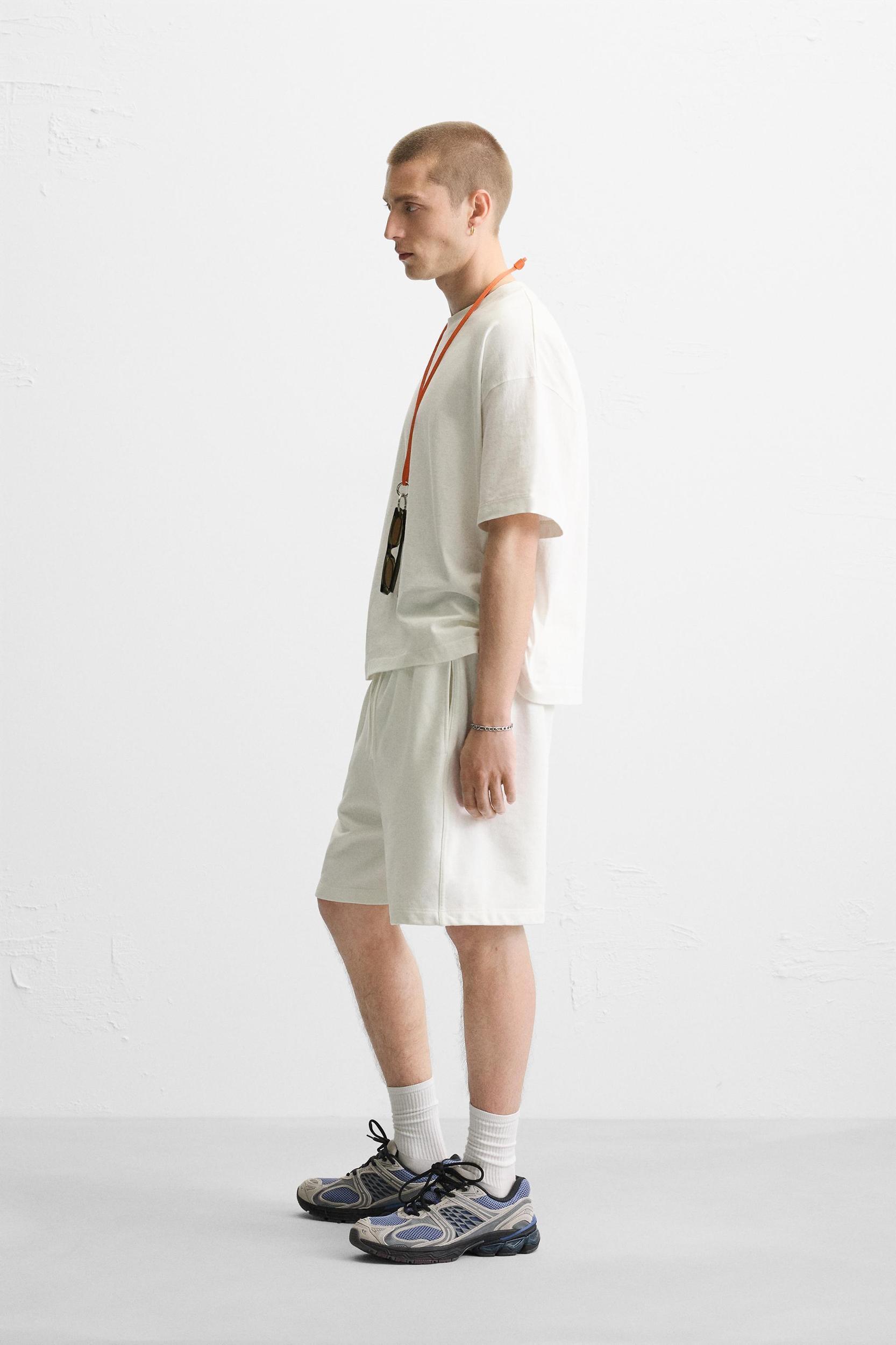 RELAXED FIT WASHED JOGGER SHORTS Product Image