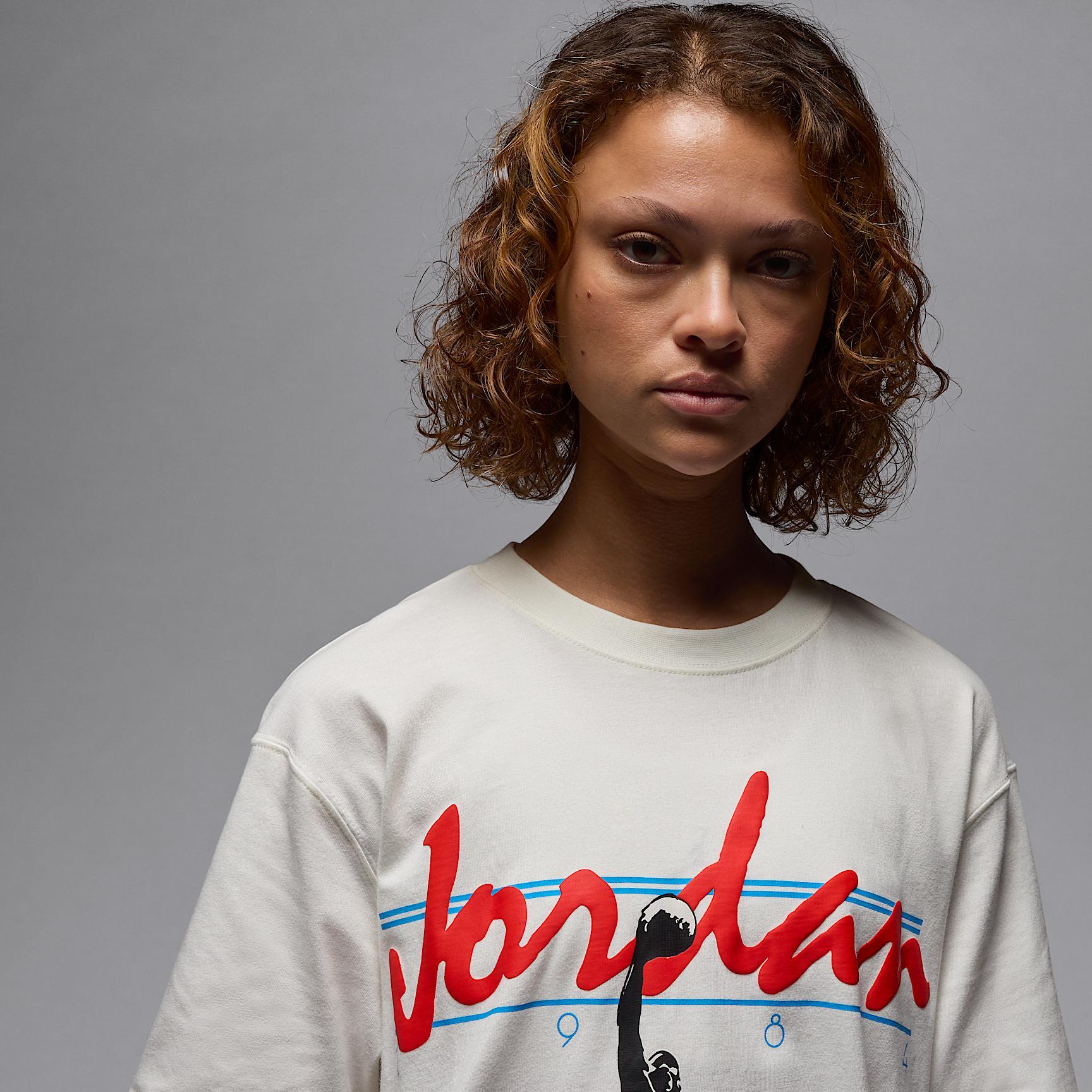 Jordan MVP Women's Graphic T-Shirt Product Image