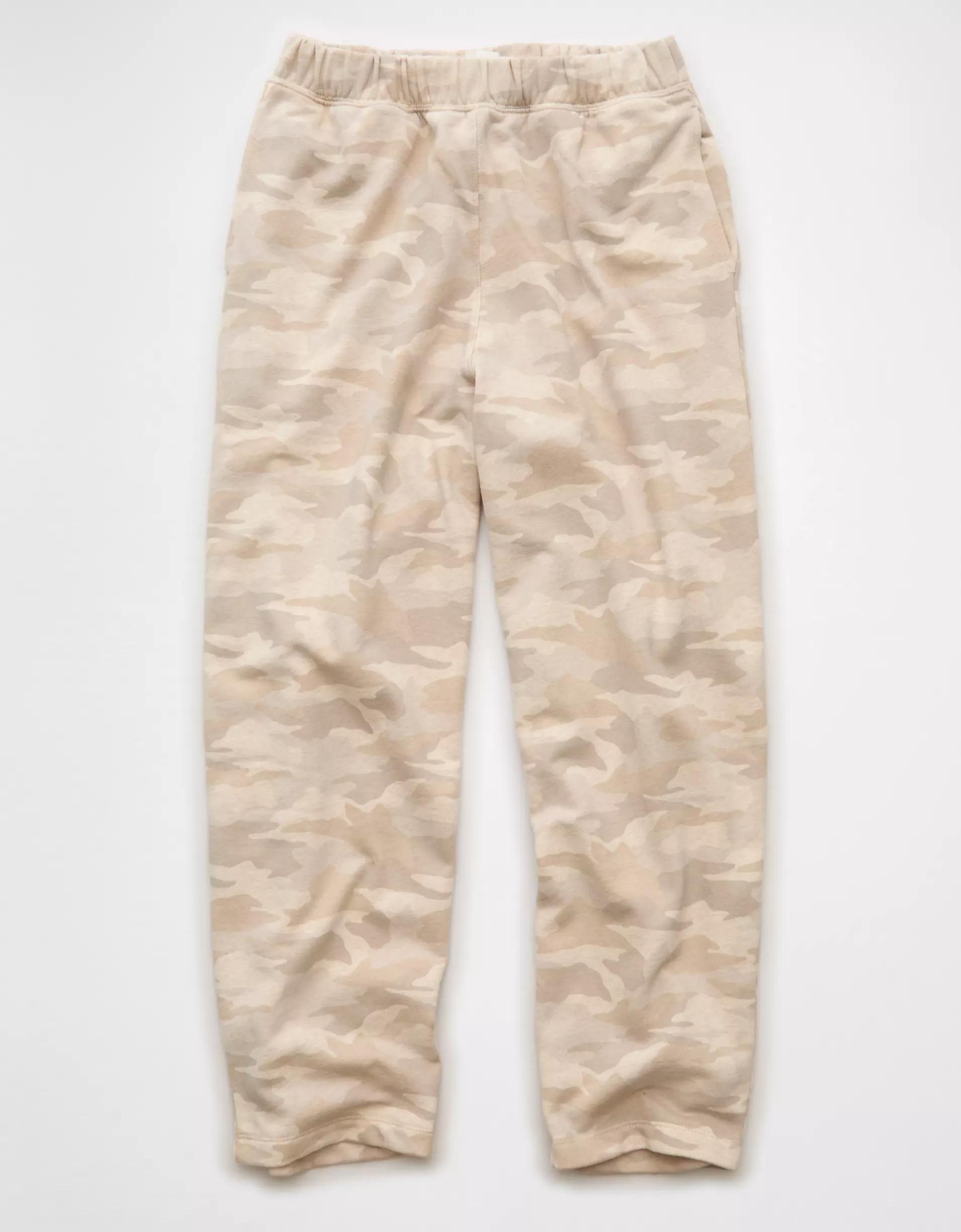 AE Everyday Luxe Barrel Sweatpant Product Image