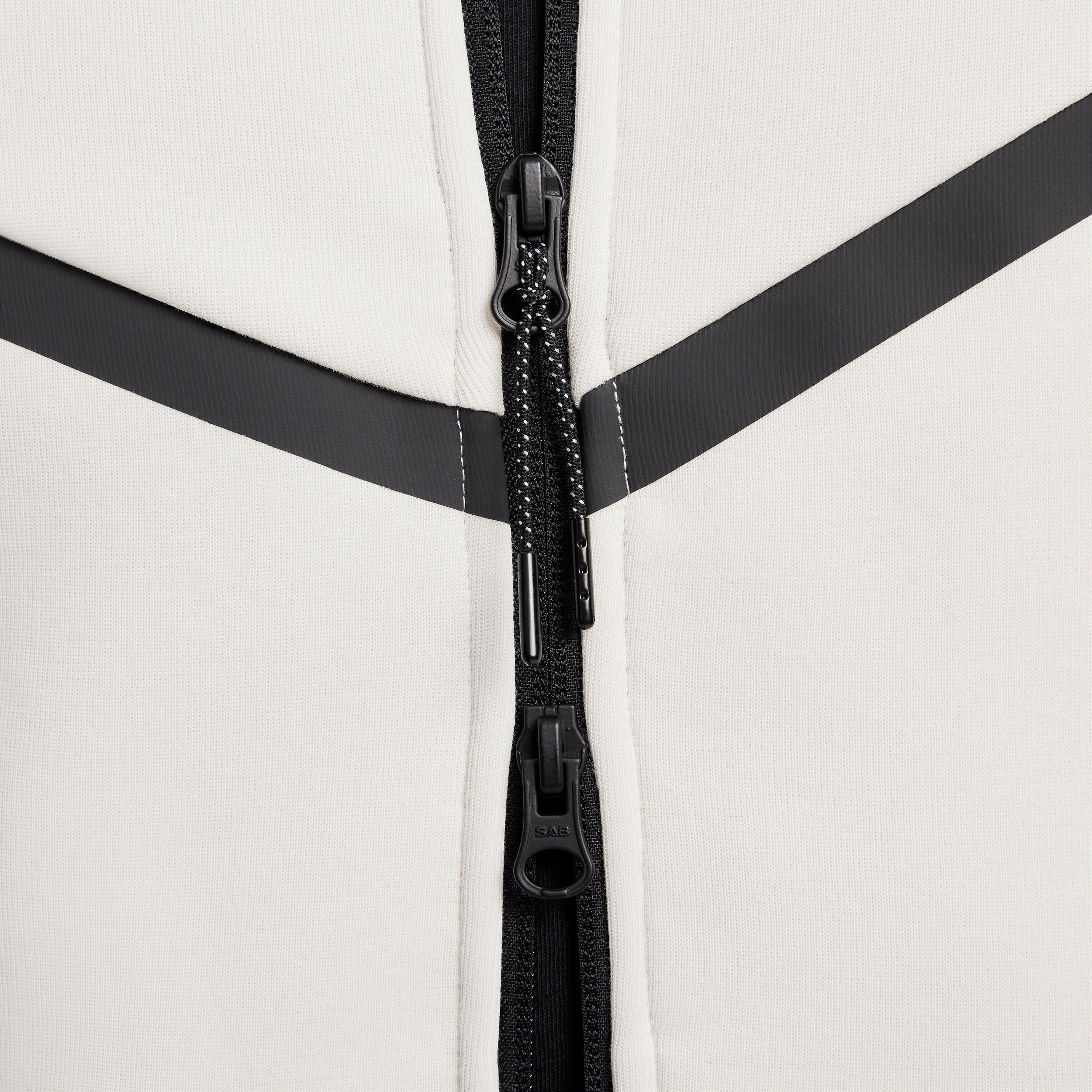 Nike Tech Men's Fleece Windrunner Full-Zip Jacket Product Image