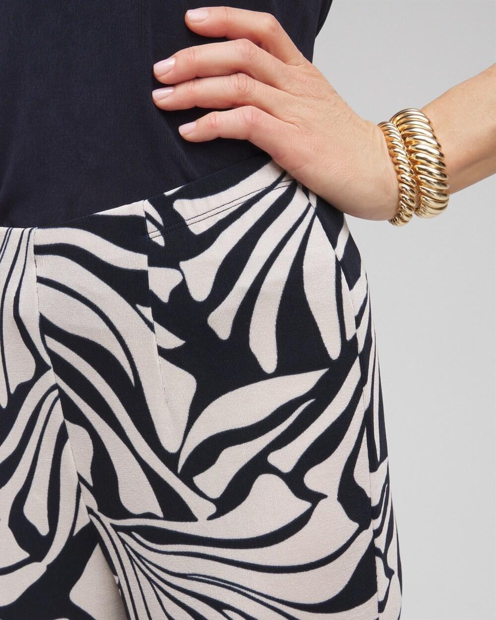 Travelers™ Floral No Tummy Pants Product Image