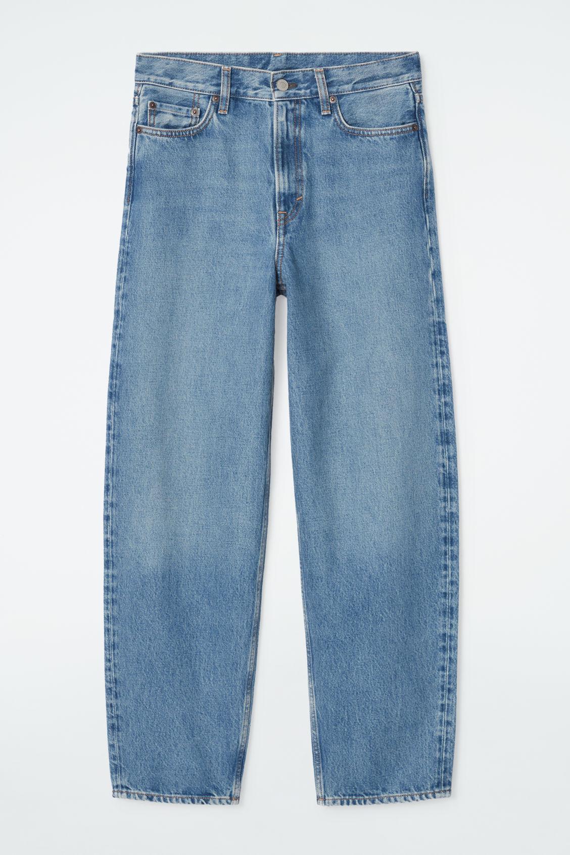 ARCH TAPERED JEANS Product Image