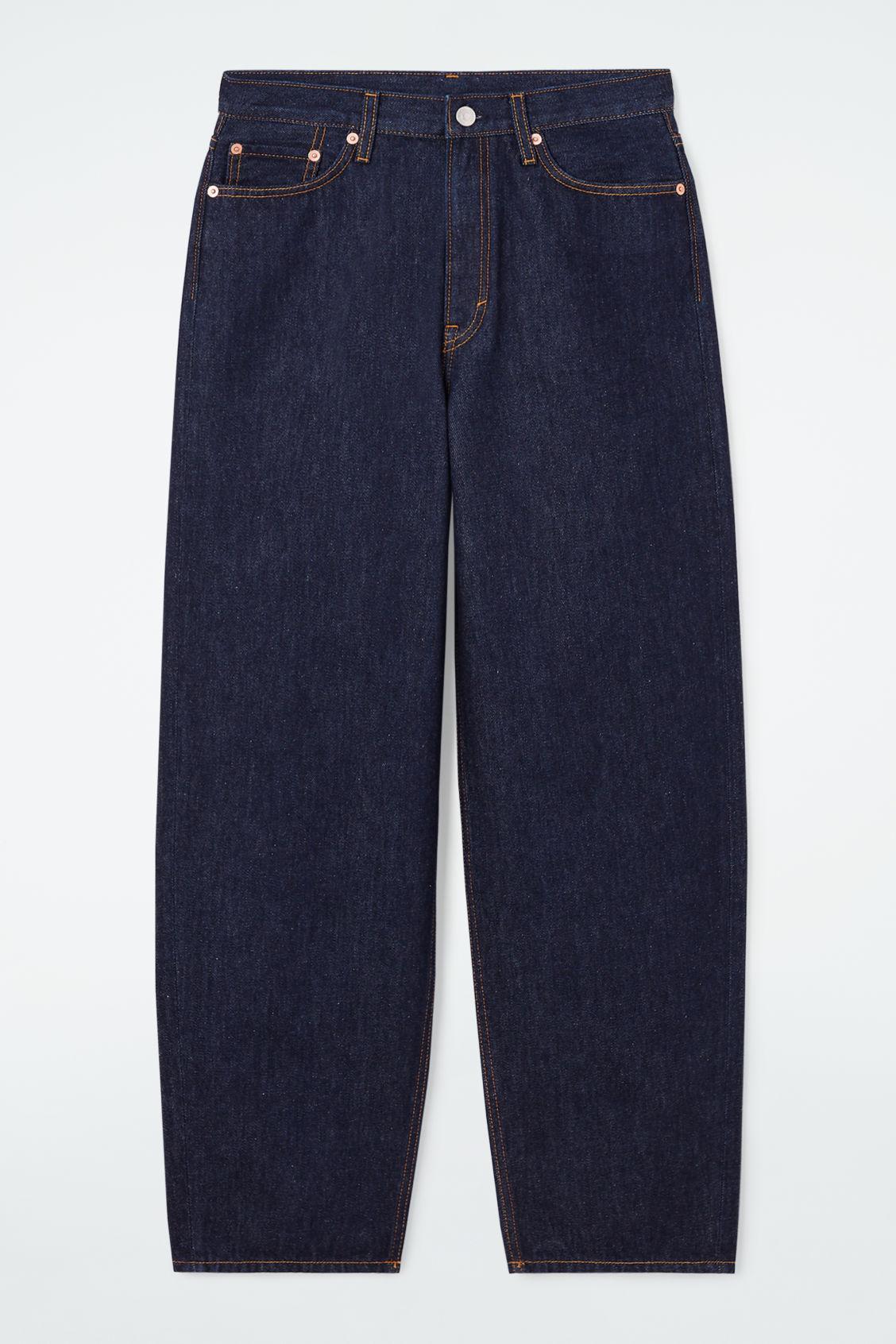 ARCH TAPERED JEANS Product Image