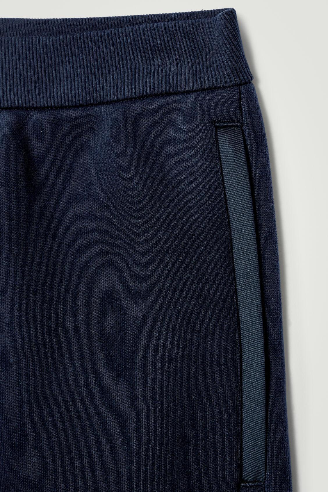 RELAXED CONTRAST-TRIM JOGGERS Product Image