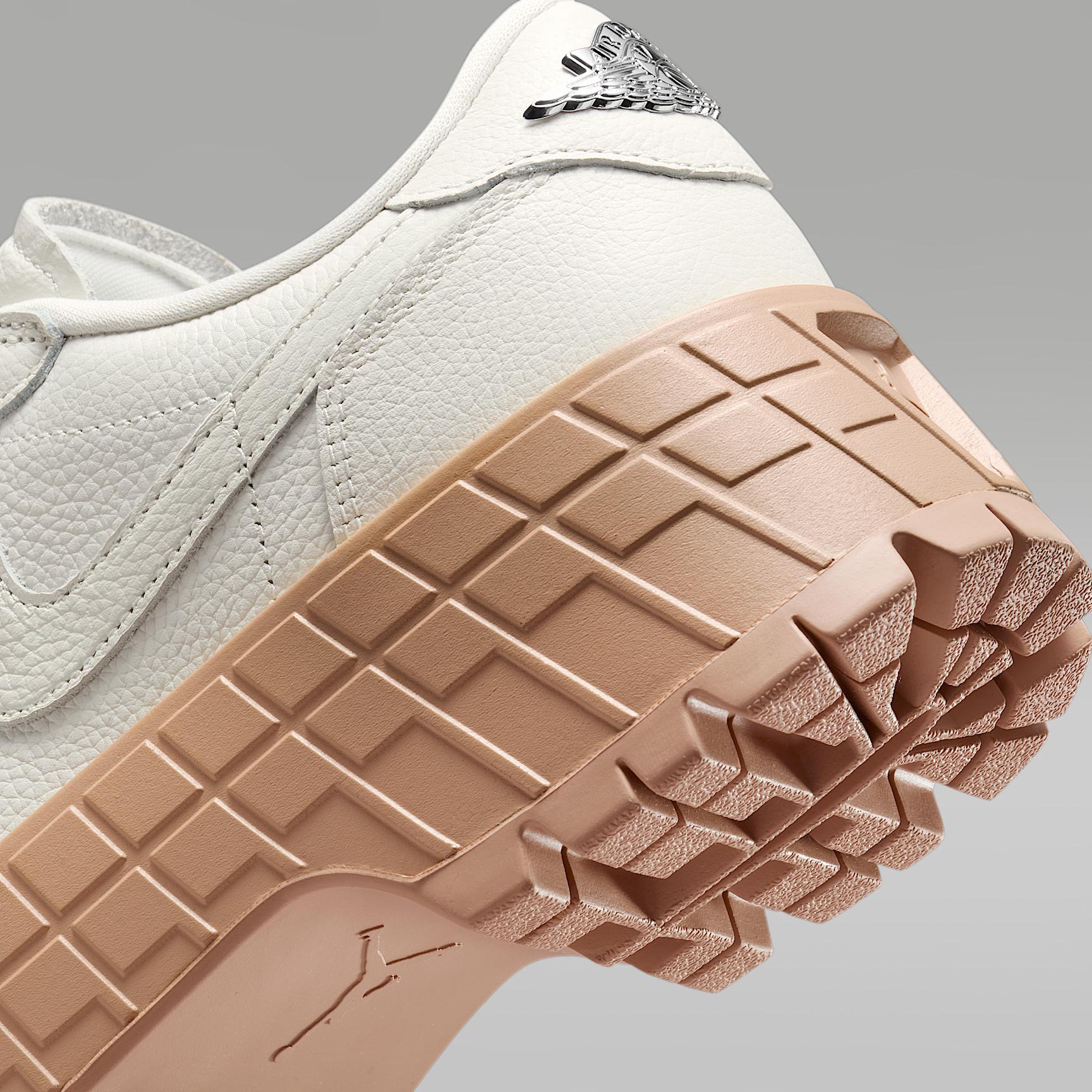 Women's Air Jordan 1 Brooklyn Low Shoes Product Image