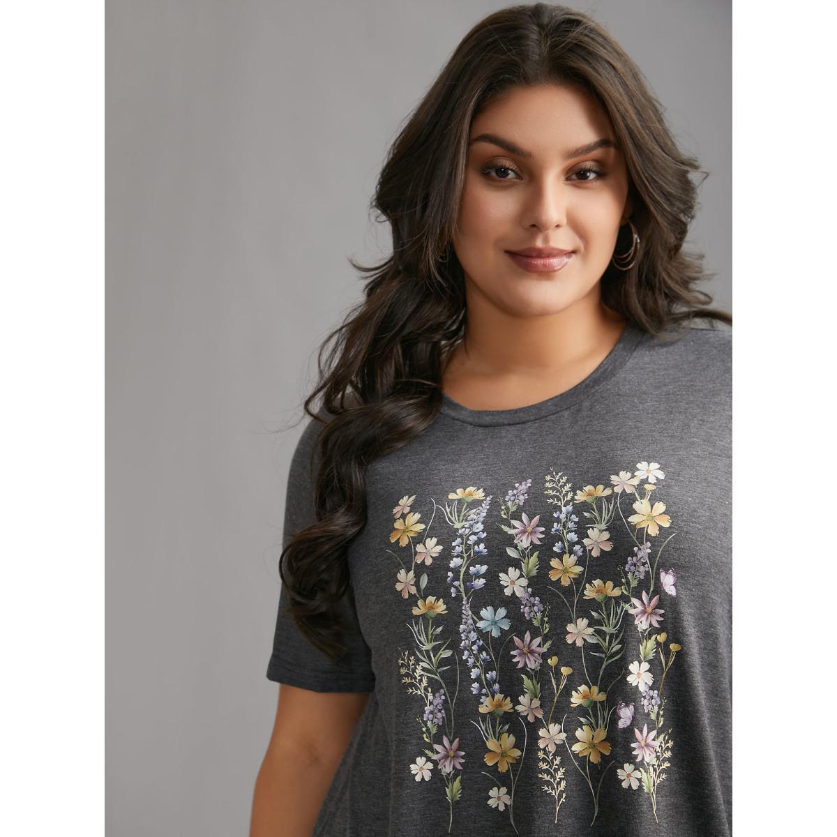 Plus Size Floral Crew Neck Stretchy T-Shirt DimGray Women Casual Non Natural Flowers Round Neck Everyday T-shirts BloomChic 10/M Product Image