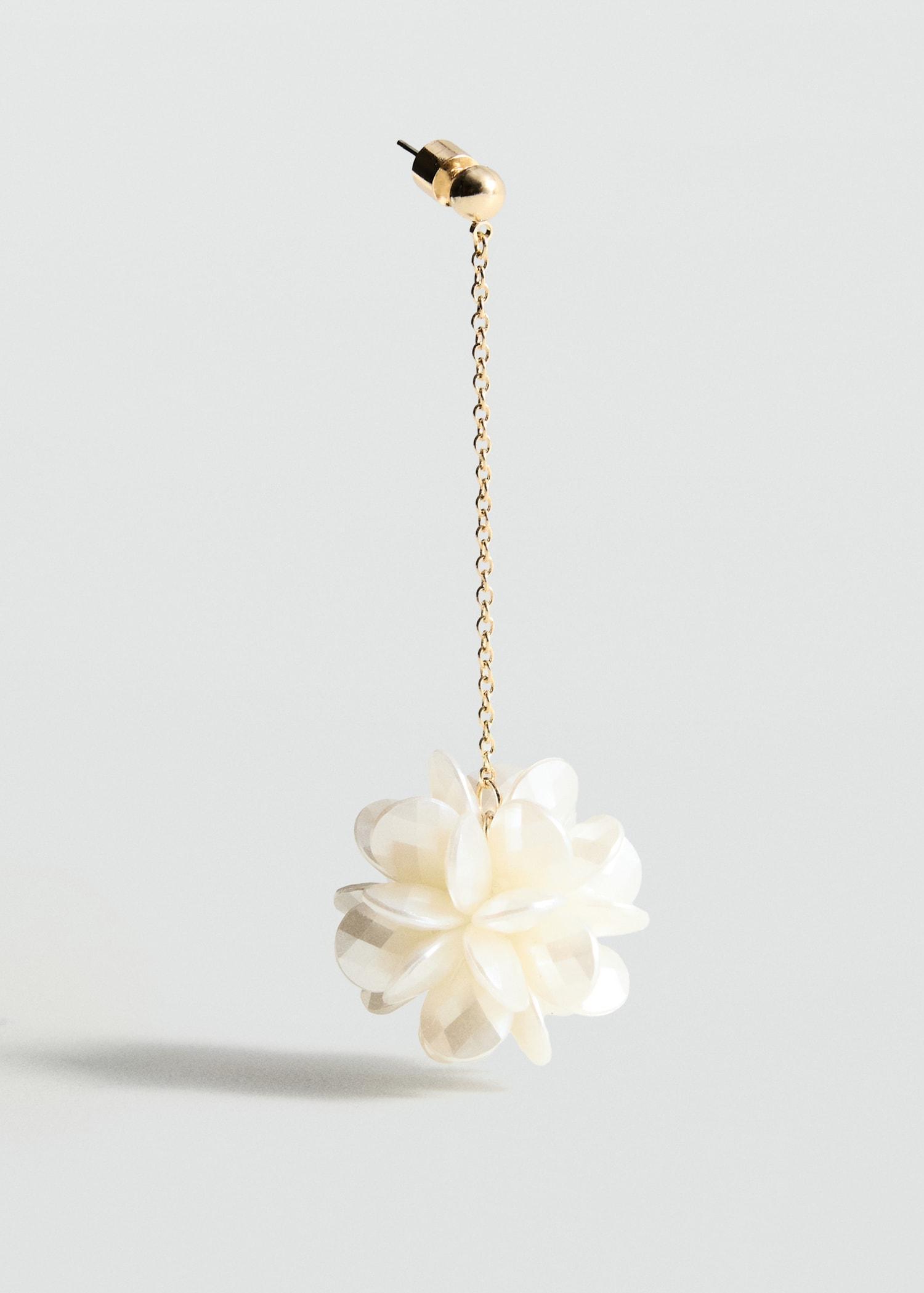 Hanging floral earrings - Women | MANGO USA Product Image