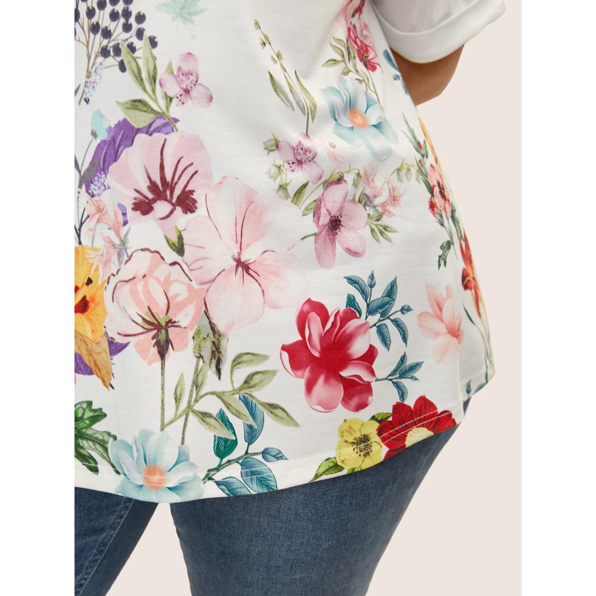 Plus Size Round Neck Natural Flowers Cuffed Sleeve T-shirt Dirtypink Women Elegant Contrast Natural Flowers Round Neck Everyday T-shirts BloomChic 14-16/1X Product Image