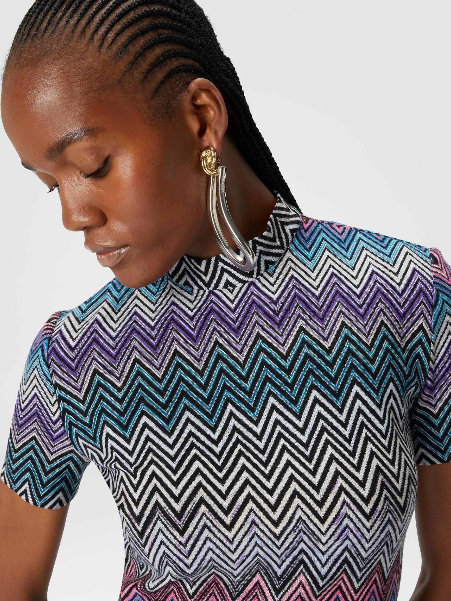 Short-sleeved mini-dress in zigzag wool Product Image