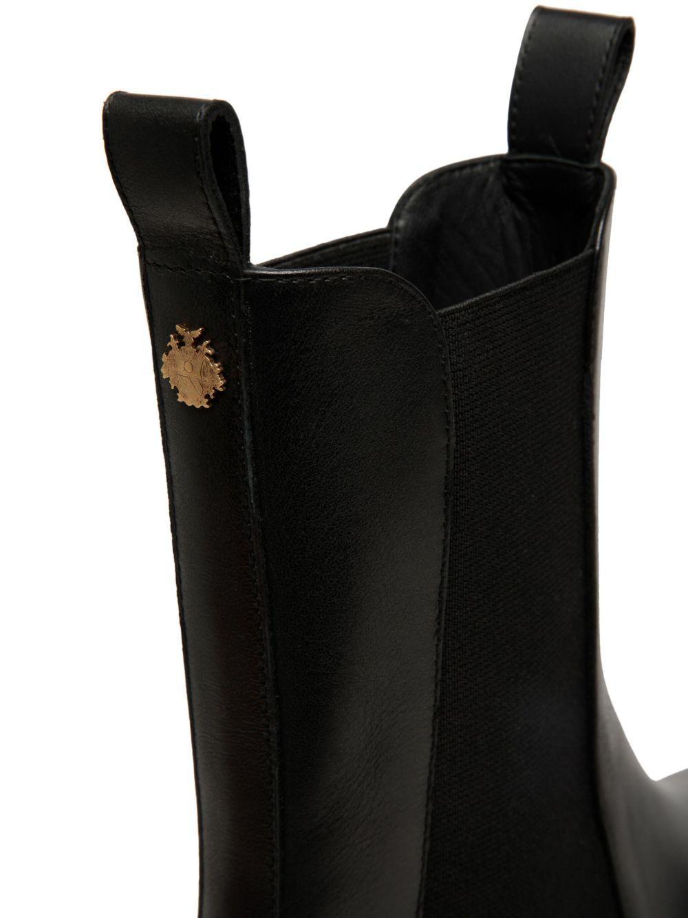 leather boots Product Image