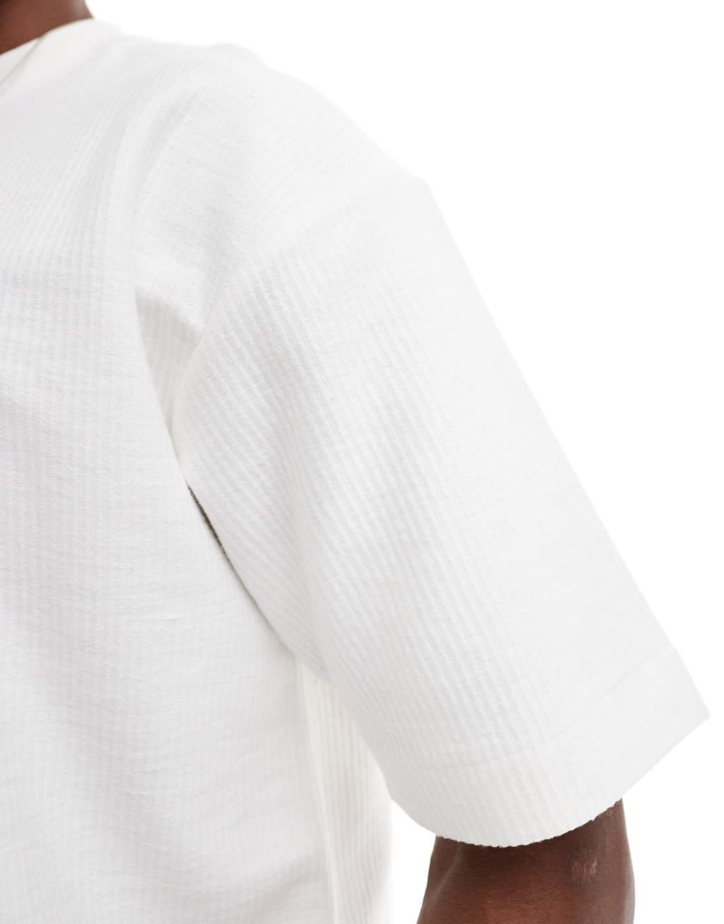 Pull&Bear ribbed boxy t-shirt in white Product Image