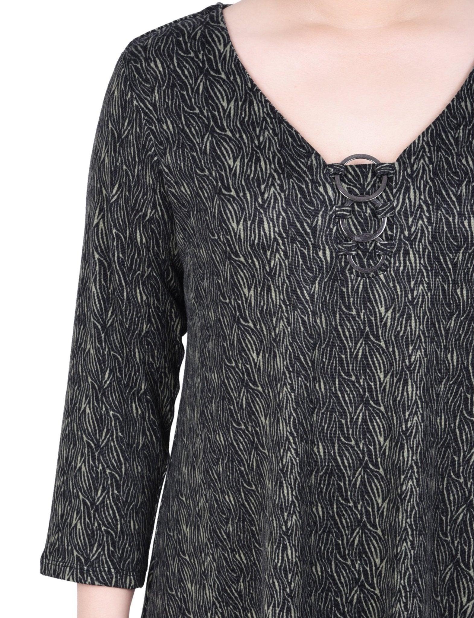 3/4 Length Sleeve 3-Ring Top - Petite Product Image