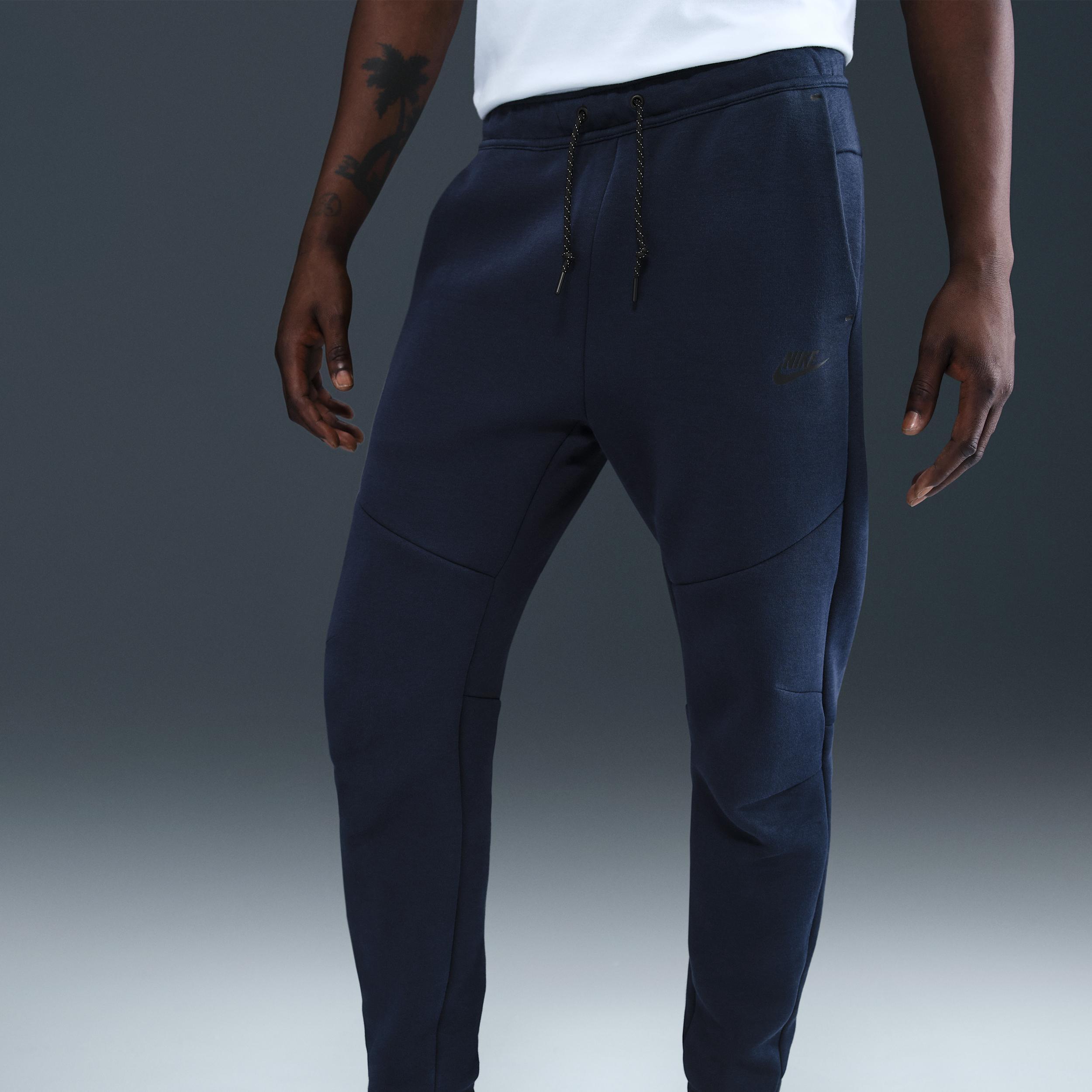 Nike Mens Tech Fleece Jogger Pants Product Image