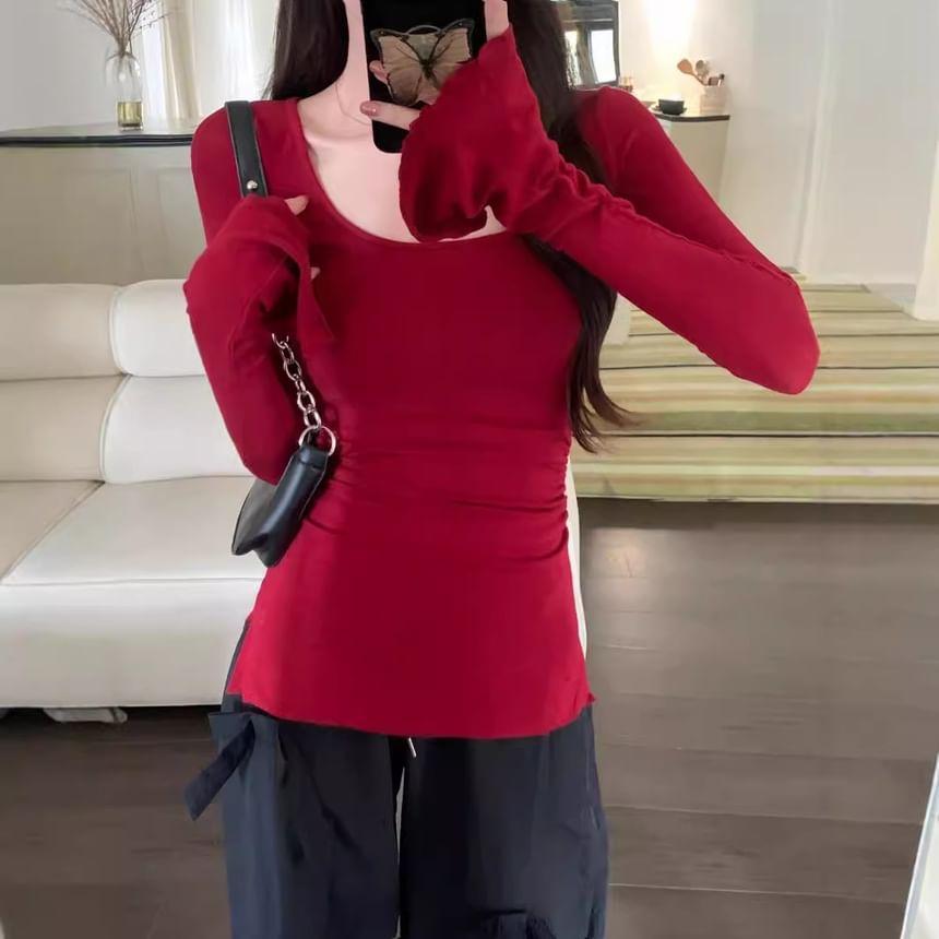 Long Sleeve Scoop Neck Plain Tee Product Image