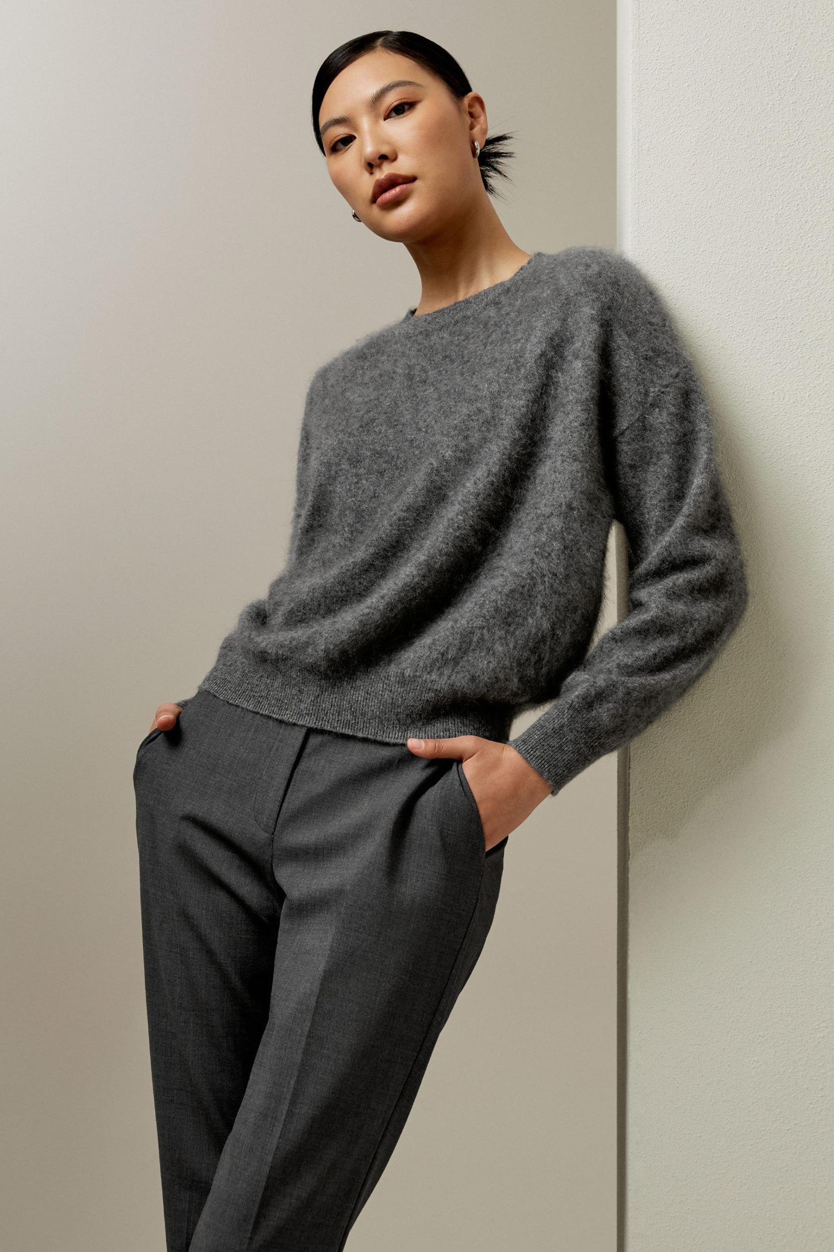 Relaxed Drop-Shoulder Cashmere Sweater Product Image