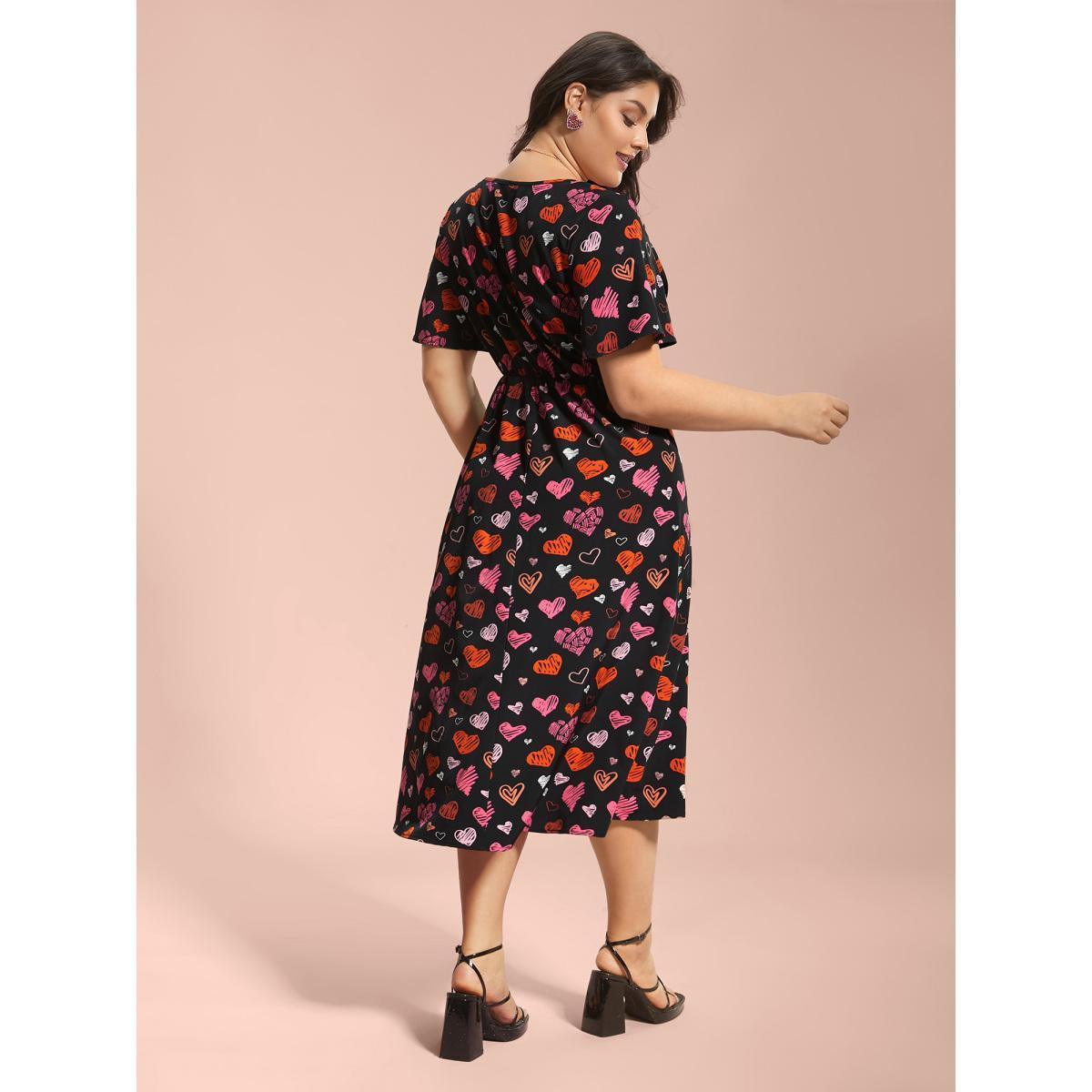 Plus Size Heart Print Ruched Stretchy Waist Dress Black Women Elegant Gathered Heart neckline Short sleeve Curvy BloomChic 14-16/1X Product Image