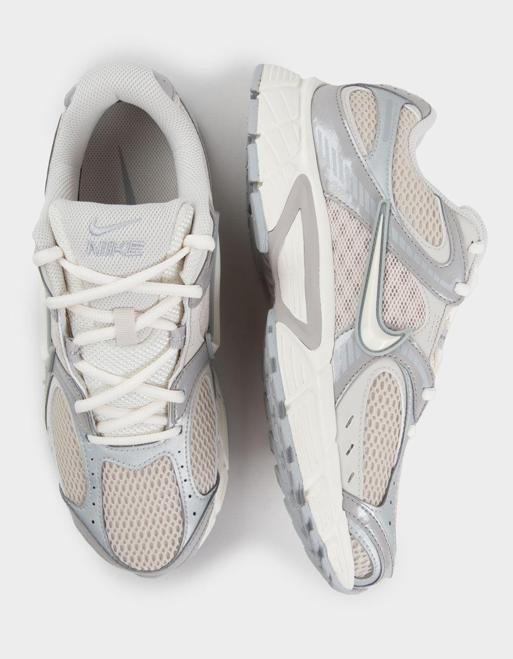 NIKE V5 RNR Mens Shoes - OATMEAL Product Image