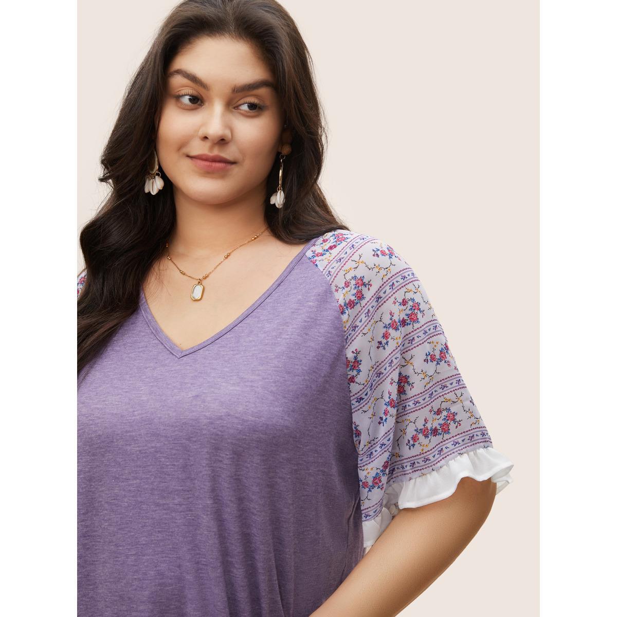 Plus Size Ditsy Floral Patchwork Frill Trim Raglan Sleeve T-shirt Purple Women Elegant Contrast Ditsy Floral V-neck Everyday T-shirts BloomChic 22-24/3X Product Image
