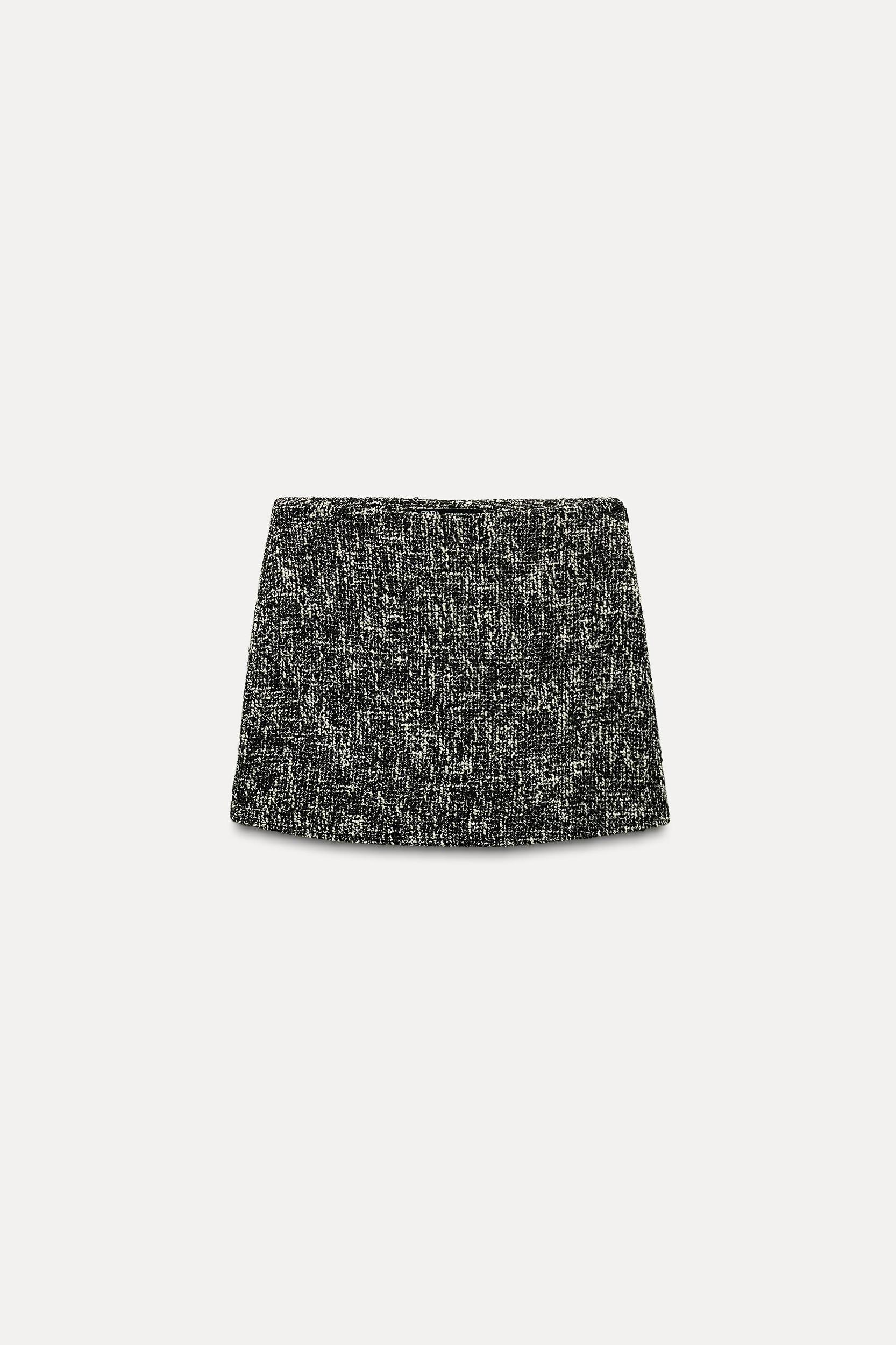 TEXTURED SKORT Product Image