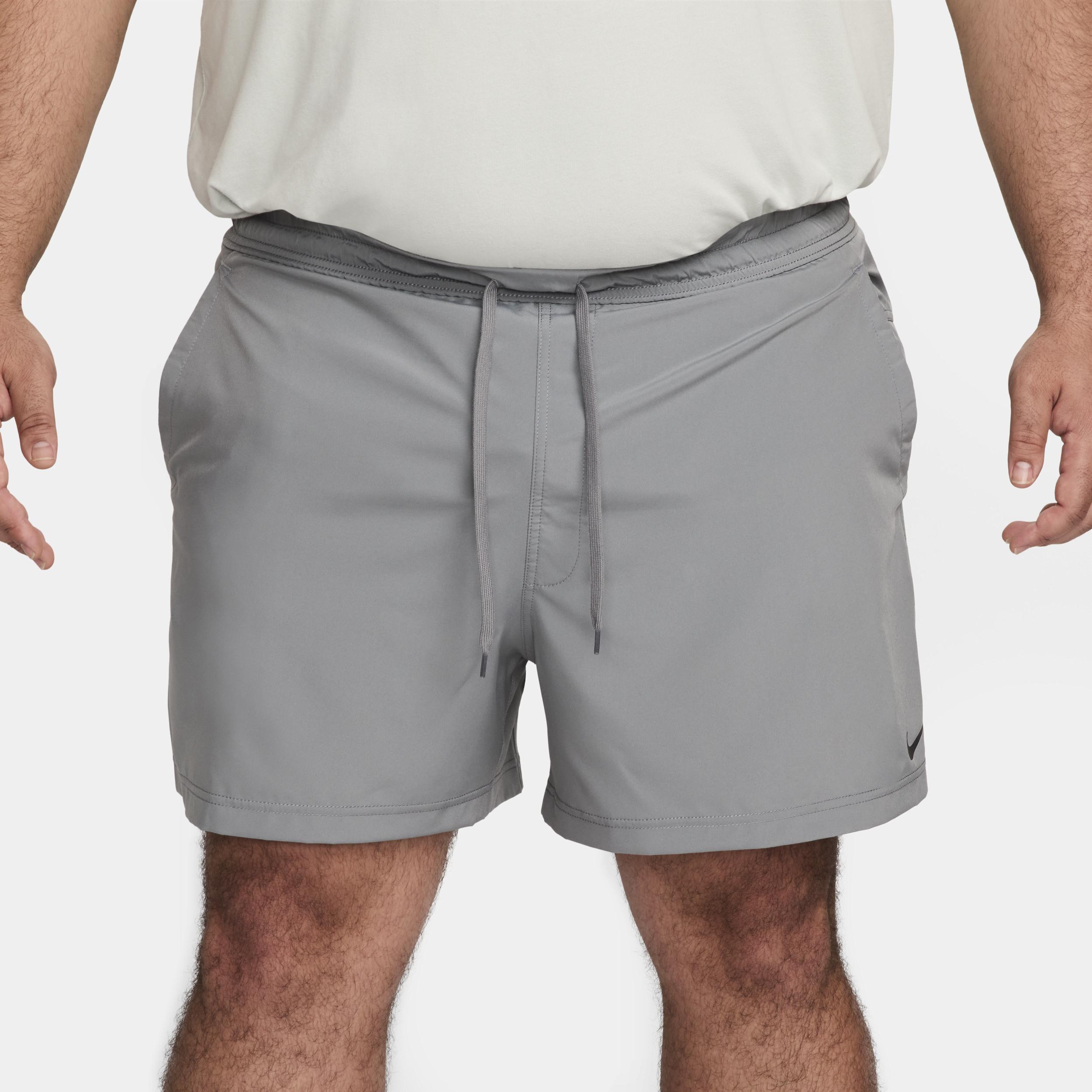Nike Men's Form Dri-FIT 5" Unlined Versatile Shorts Product Image