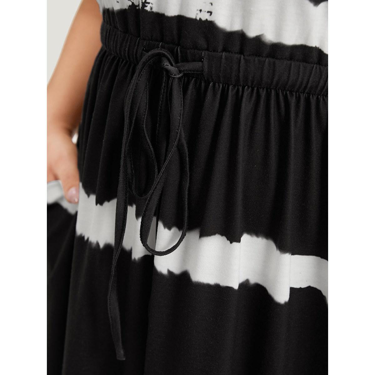 Plus Size Striped Tie Dye Pocket Drawstring Gathered Dress Black Women Casual Gathered V-neck Short sleeve Curvy Midi Dress BloomChic 18-20/2X Product Image