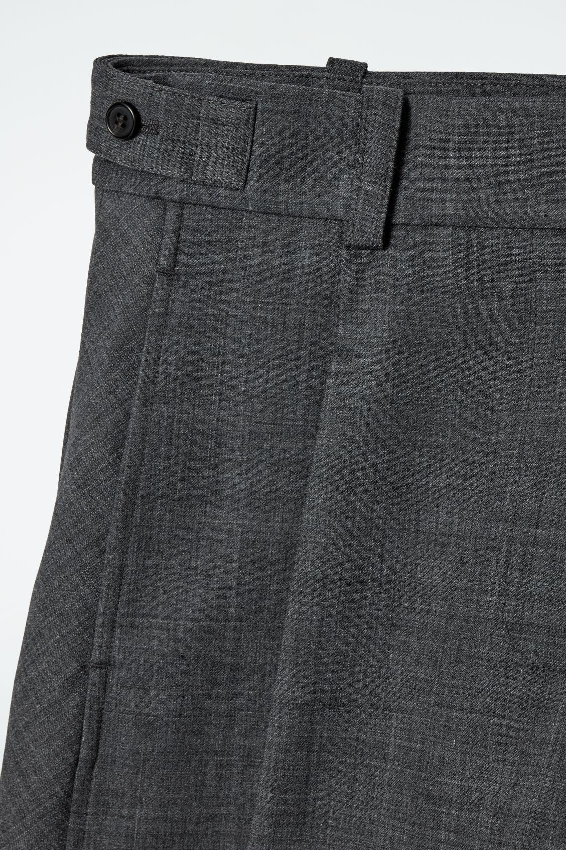 WOOL-BLEND BARREL-LEG PANTS Product Image