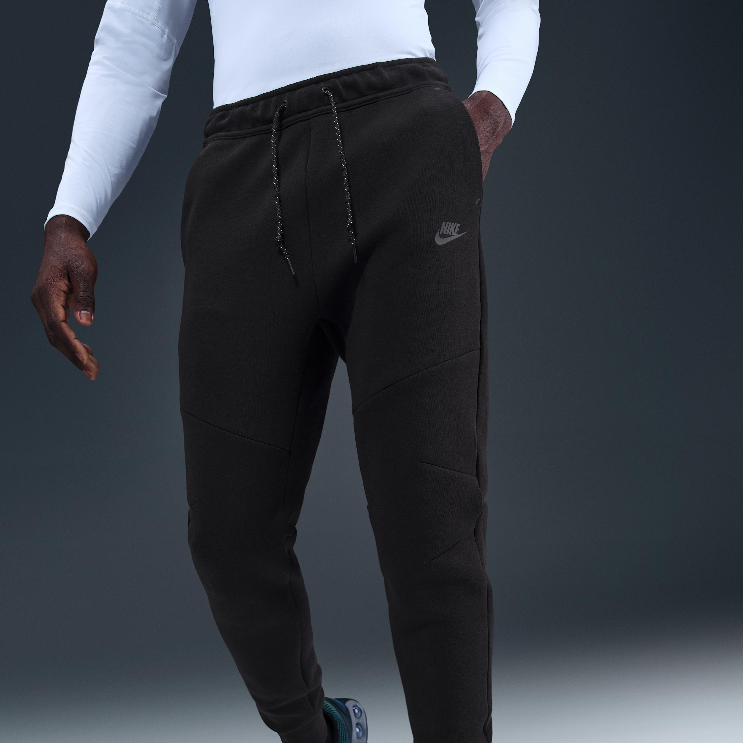 Nike Men's Tech Fleece Jogger Pants Product Image