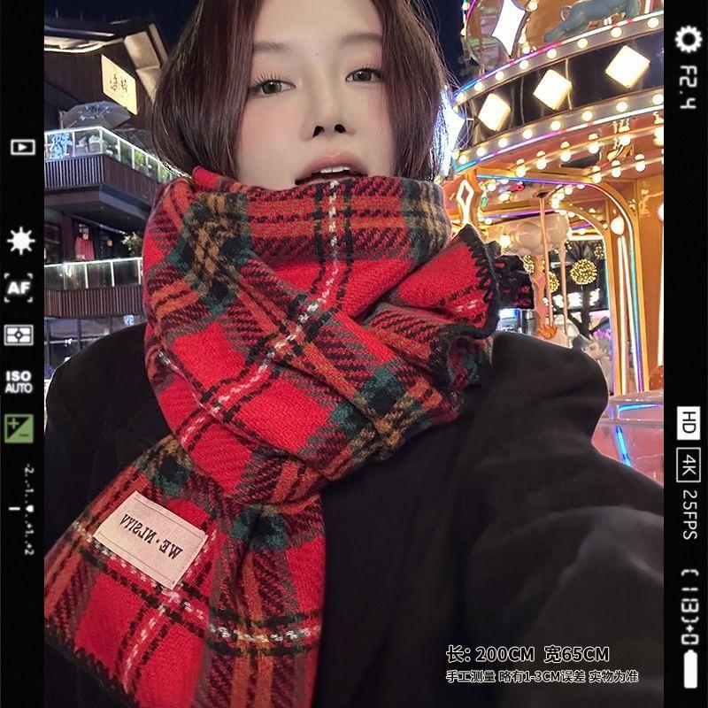 Lettering Applique Plaid Shawl Product Image