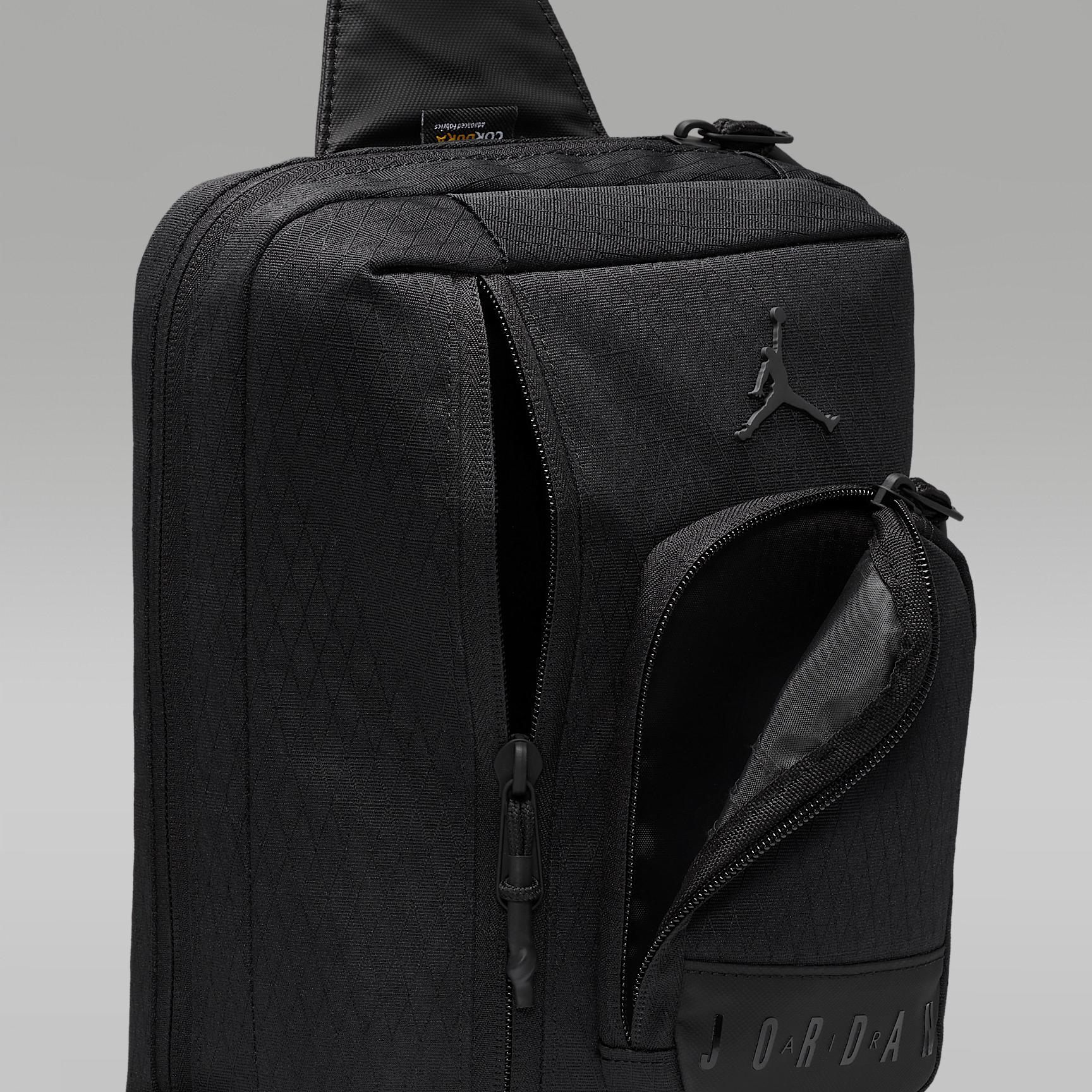 Jordan Collectors Crossbody Bag (3L) Product Image
