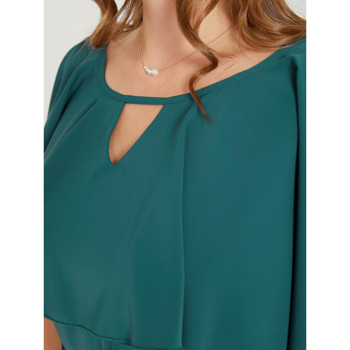 Plus Size Plain Keyhole Pocket Belted Ruffles Dress Emerald Women Elegant Belted Keyhole Cut-Out Short sleeve Curvy Midi Dress BloomChic 30/6X Product Image
