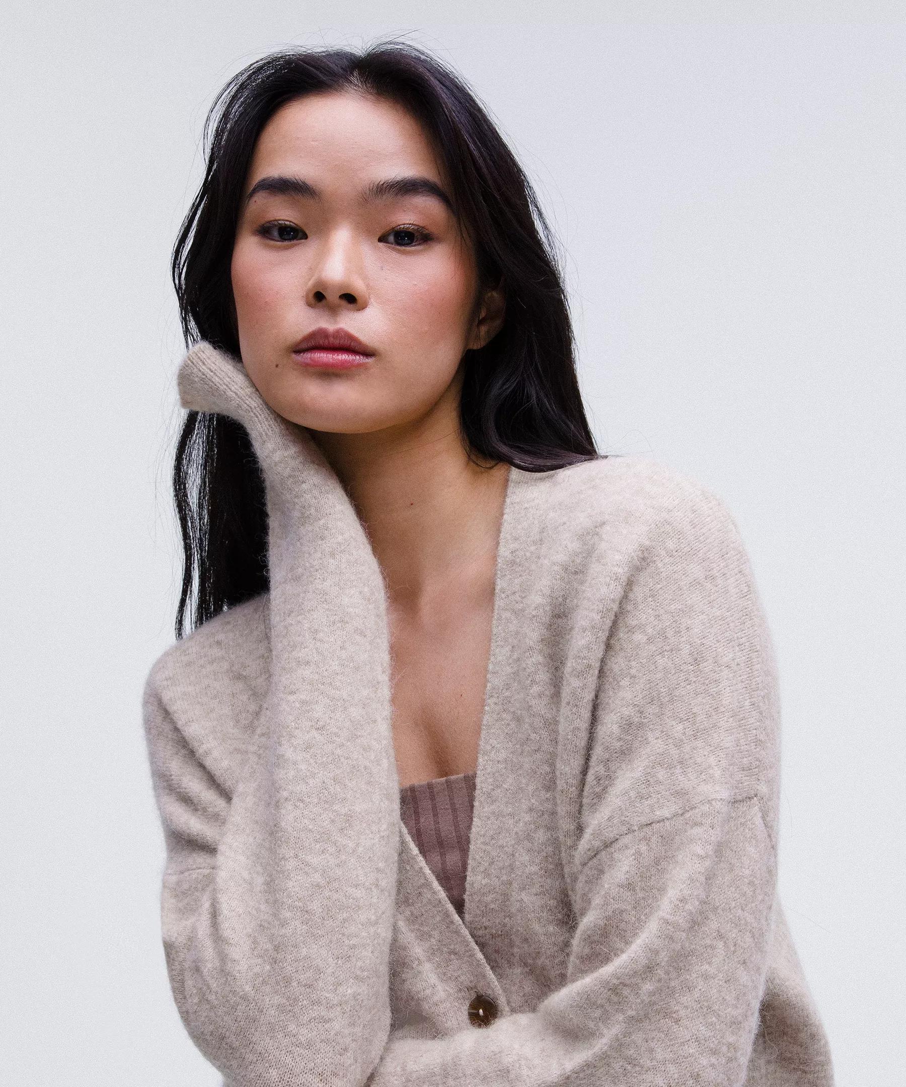 Women's Alpaca Wool-Blend Cardigan Sweater Product Image