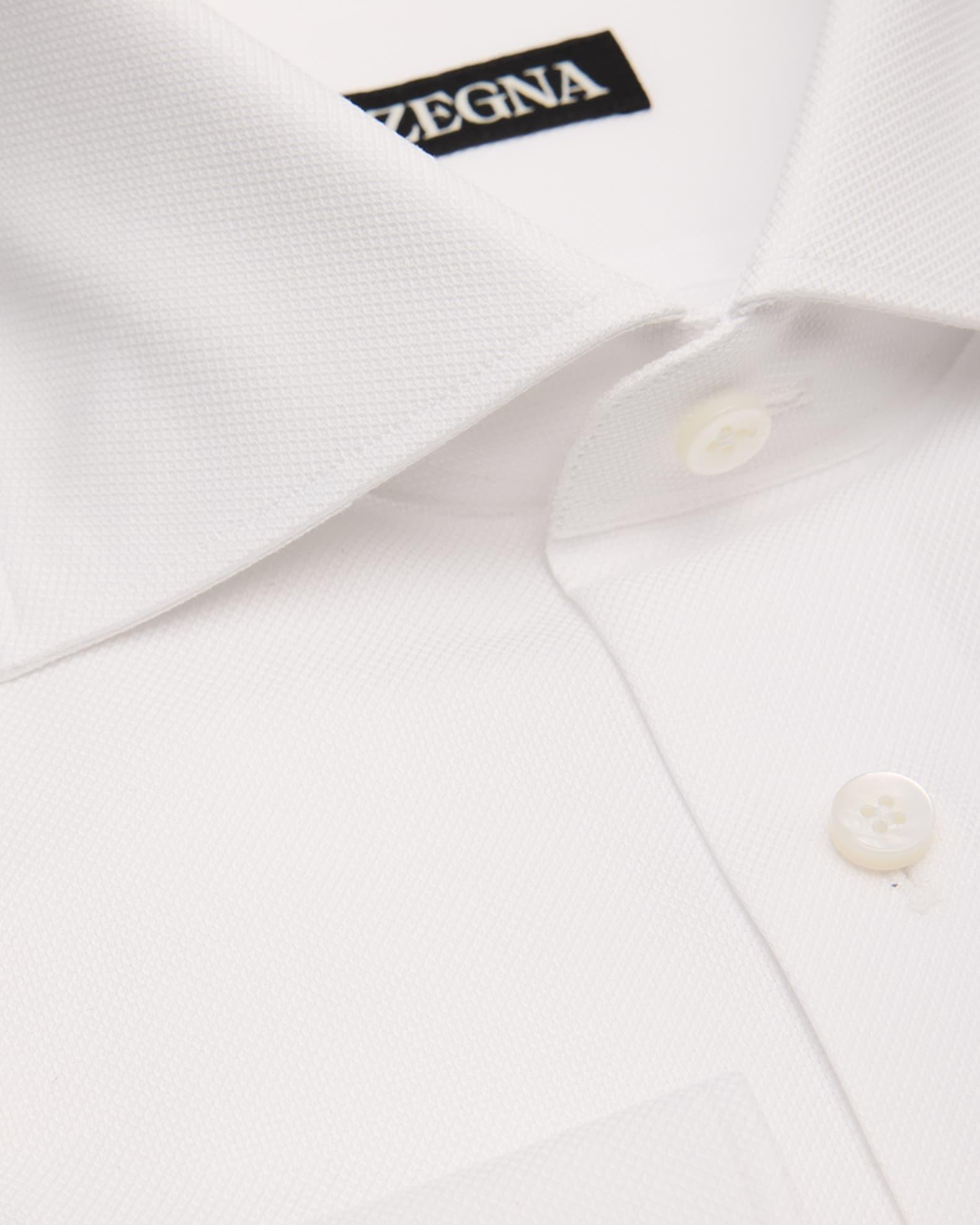 Men's Cotton Oxford Spread-Collar Dress Shirt Product Image