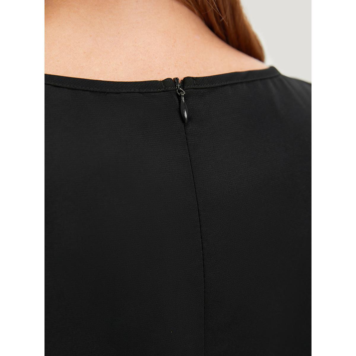 Plus Size Black Solid Lace Mesh Pocket Sleeveless Jumpsuit Women Elegant Sleeveless Round Neck Dailywear Loose Jumpsuits BloomChic 22-24/3X Product Image