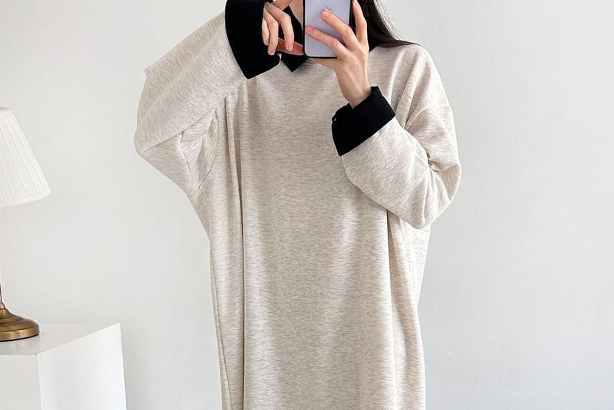 Long-Sleeve Two-Tone Loose-Fit Midi Polo Dress Product Image