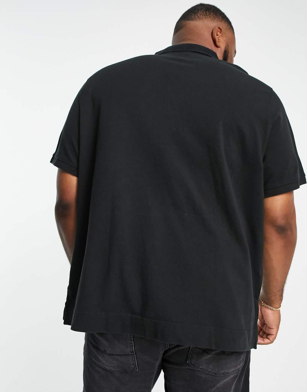 Levi's Big & Tall polo in black with small logo Product Image