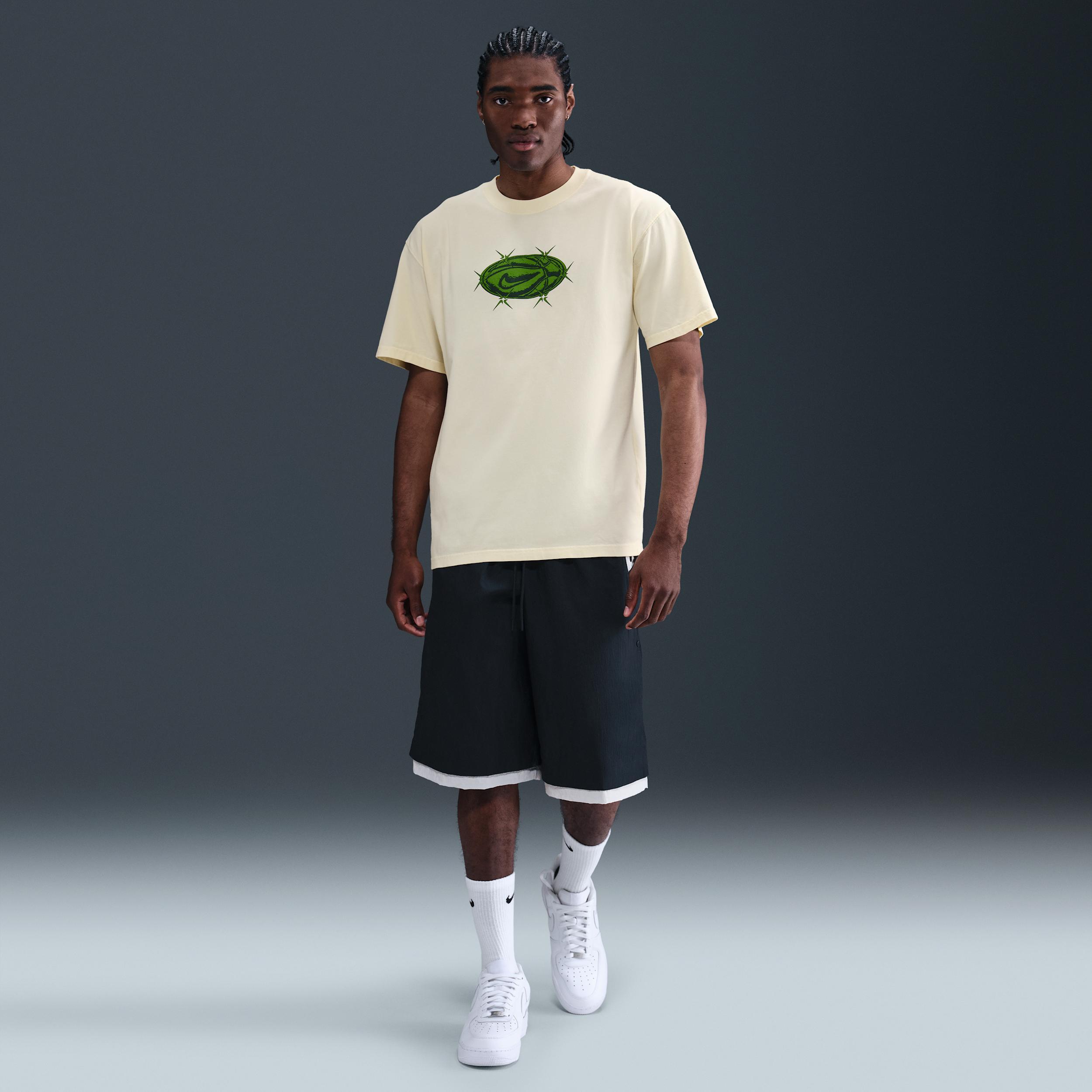 Nike Men's Max90 T-Shirt Product Image
