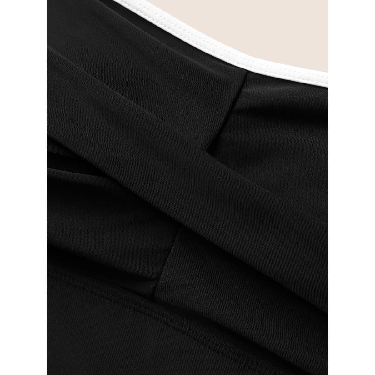 Plus Size Heart Neckline Contrast Trim Two Piece Set Swim Dress Women's Swimwear Black Beach Bodycon Heart neckline High stretch Curve Swim Dresses BloomChic 28/5X Product Image