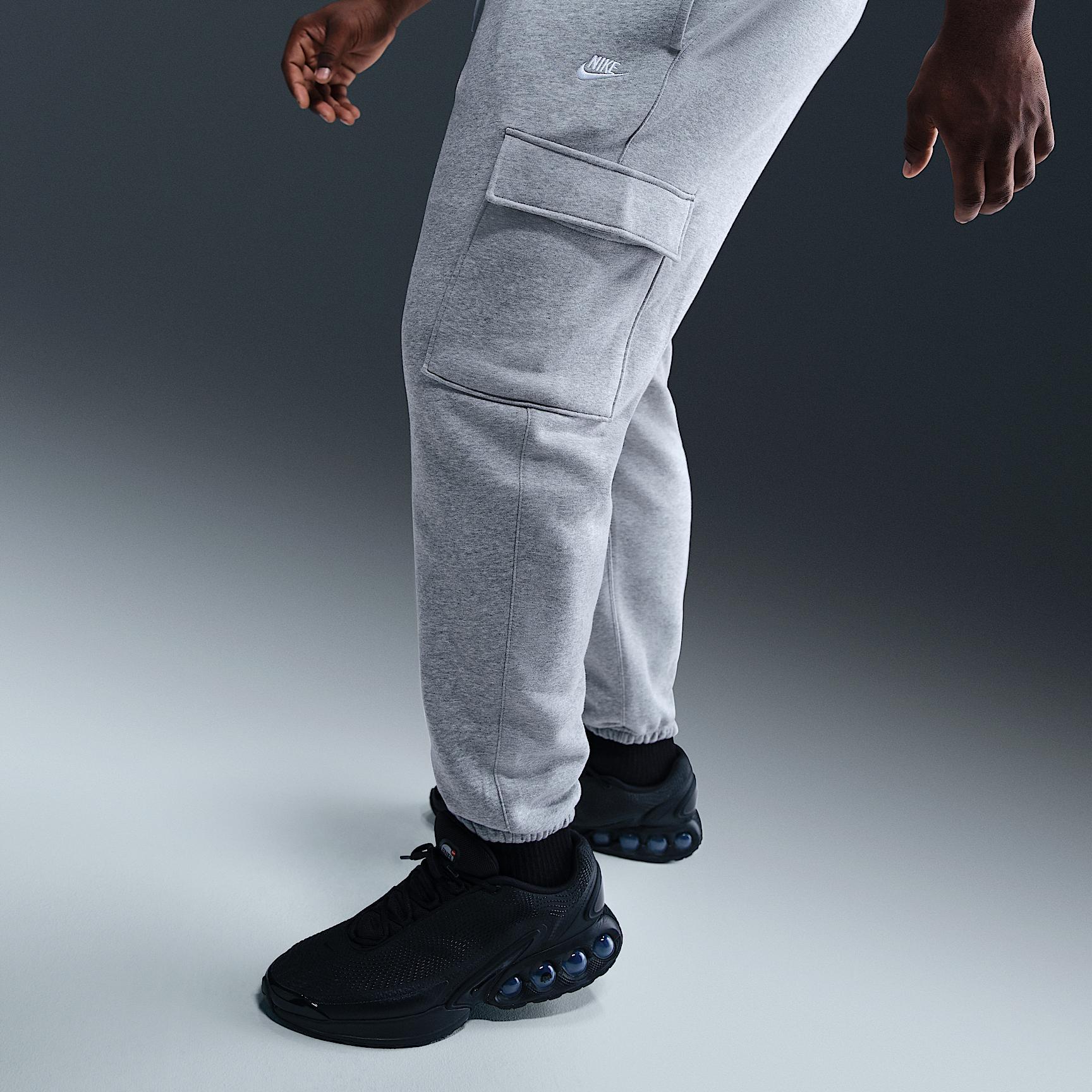 Nike Club Men's Fleece Cargo Pants Product Image
