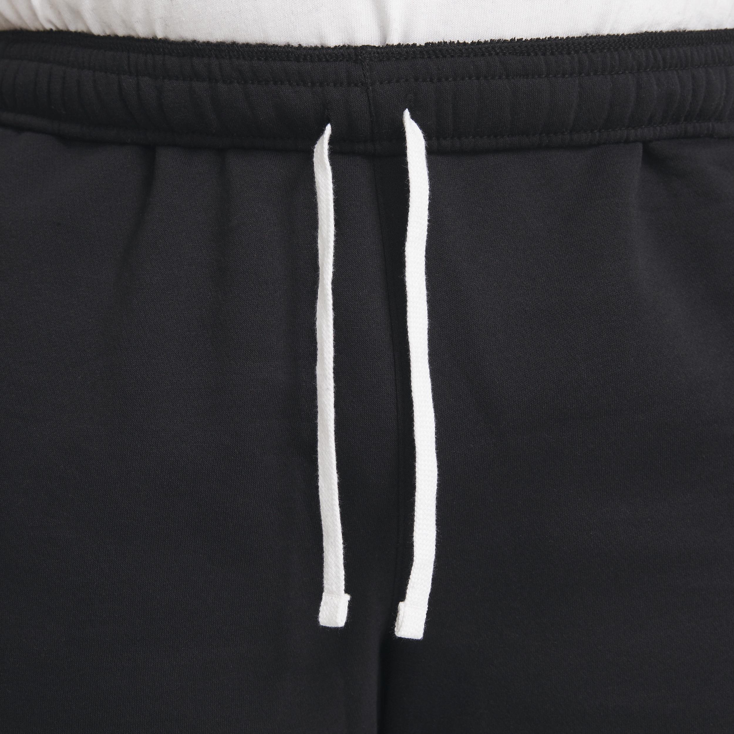Nike Sportswear Club Men's Graphic Shorts Product Image