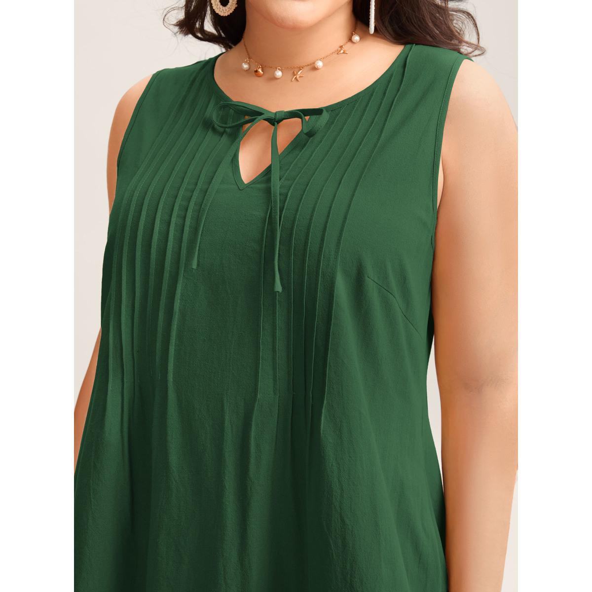 Plus Size Cotton Toothpick Pleat Plain Midi Dress Emerald Women Notched collar Sleeveless Curvy BloomChic 14-16/1X Product Image