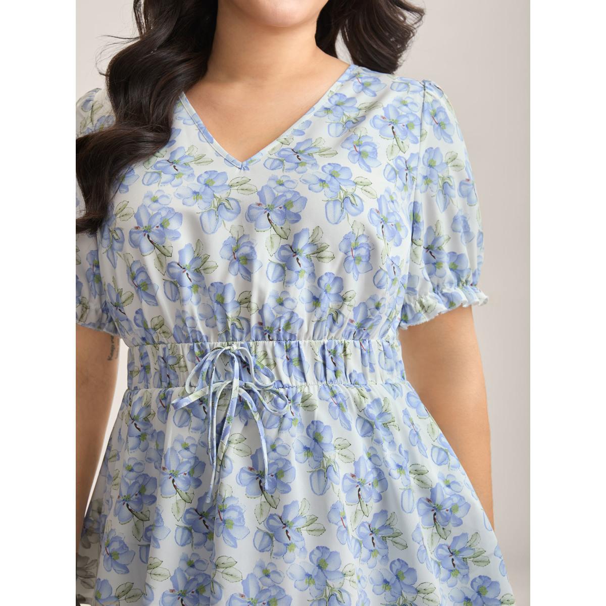 Plus Size Skyblue Breezy Floral Print Drawstring Babydoll Top Women Short sleeve V-neck Everyday-Elegant Blouses BloomChic 28/5X Product Image