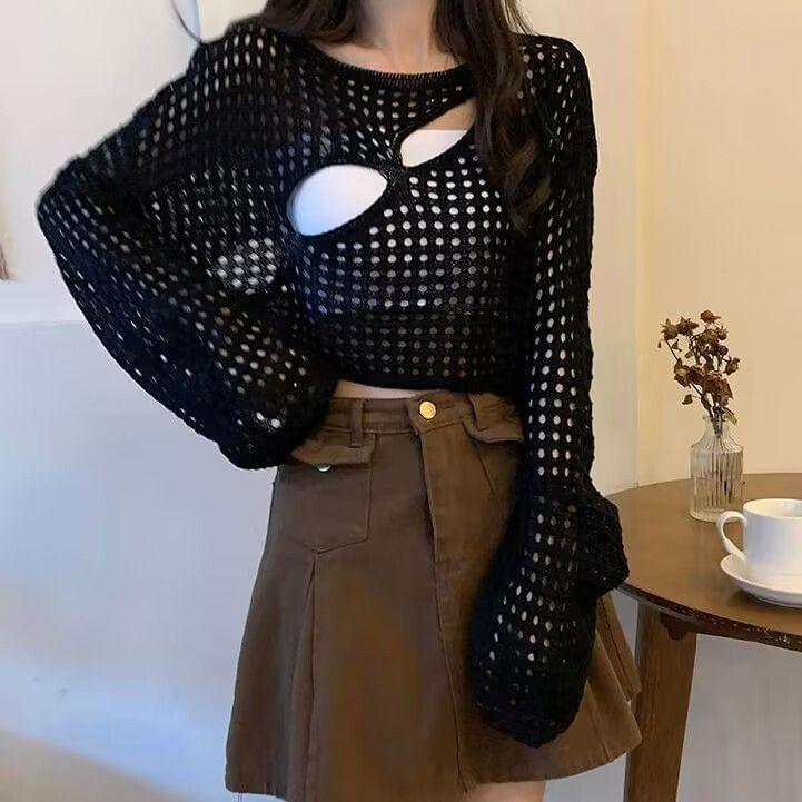 Long-Sleeve Round Neck Plain Cutout Knit Crop Top / Plain Camisole Top Product Image